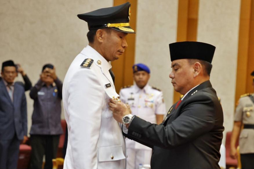 Lantik Yusmin Sebagai Pj Bupati Kolut, Pj Gubernur Sultra: Berikan Pelayanan Terbaik Kepada Masyarakat 2 IMG 20240912 WA0108