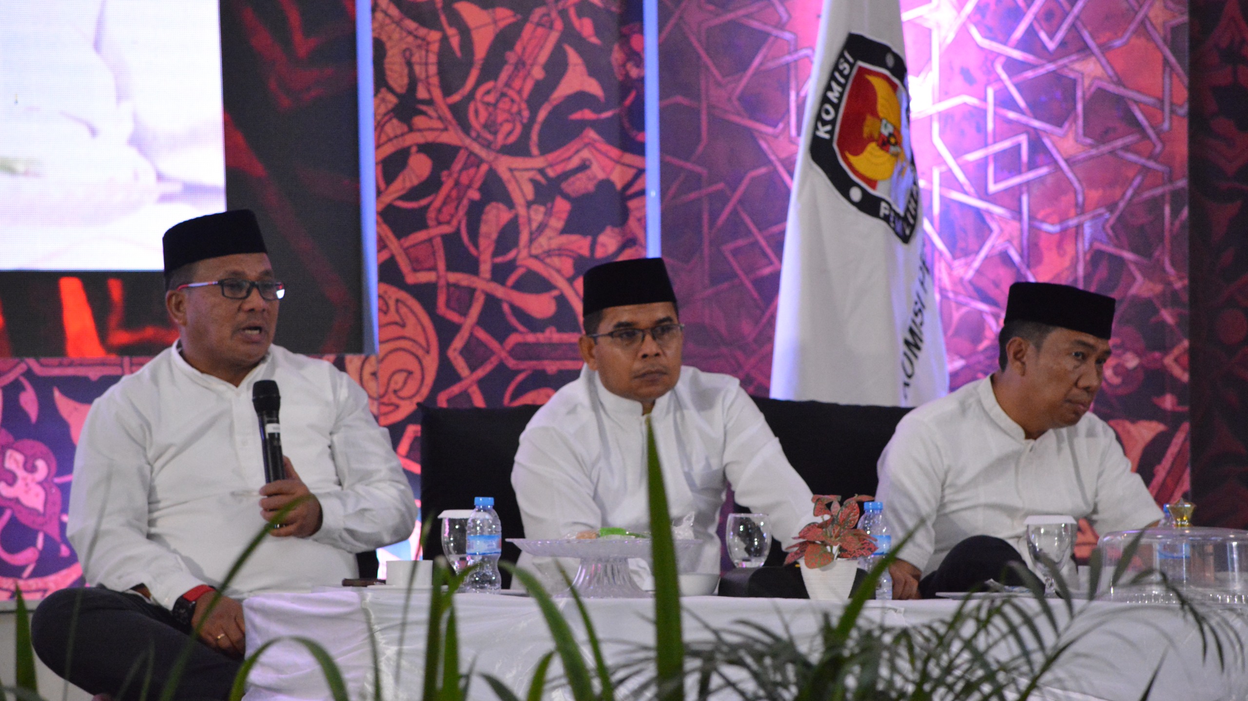 Gelar Tabligh Akbar dan Doa Bersama, KPU Sultra Ajak Masyarakat Sukseskan Pilkada 2 IMG 20240916 WA0105