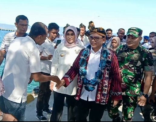 Kunjungi Muna, Pj Gubernur Sultra Bawa Bantuan Untuk Petani dan Ajak ASN Jaga Netralitas di Pilkada 1 IMG 20241016 WA0122