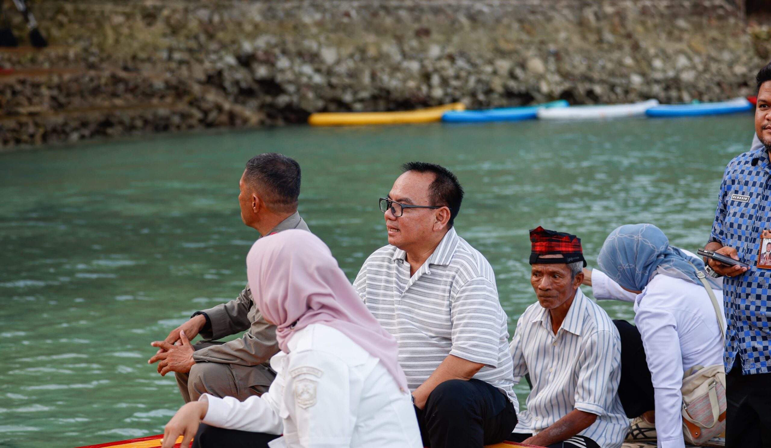 Pj Gubernur Sultra Puji Keindahan Pantai Napabale di Kabupaten Muna 2 IMG 20241017 WA0116 scaled