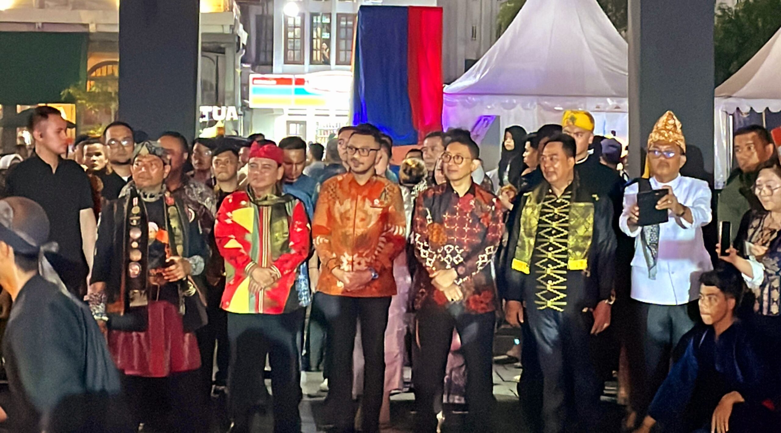 Sultra Raih 9 Apresiasi Warisan Budaya, Pj Gubernur: Lestarikan Tradisi untuk Generasi Mendatang 2 IMG 20241118 WA0141 2 scaled