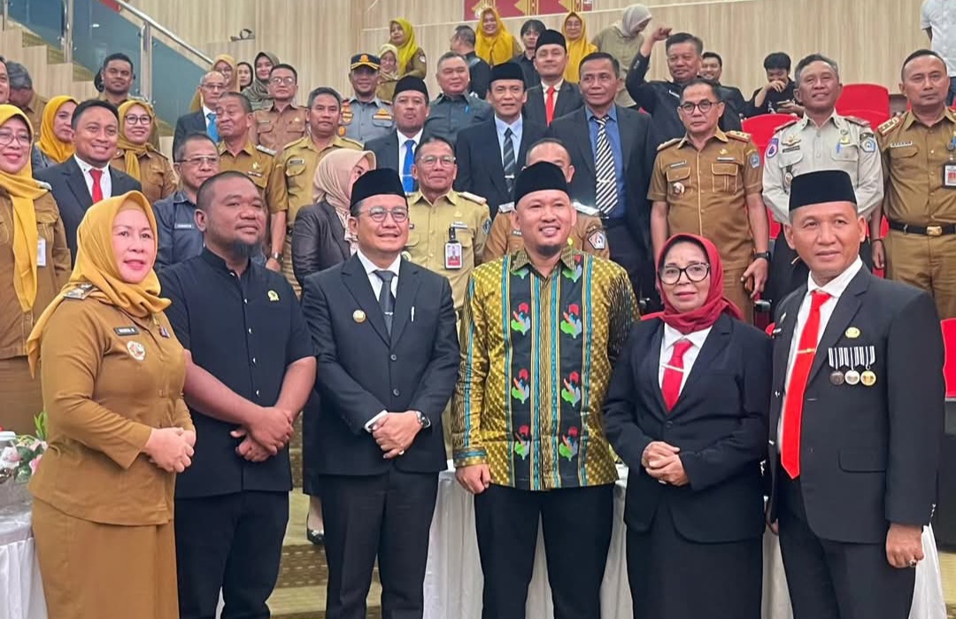 Ketua DPRD Kota Kendari Hadiri Pelantikan Pj Sekda, Tekankan Sinergi untuk Kemajuan Kota 2 FB IMG 1739417898855