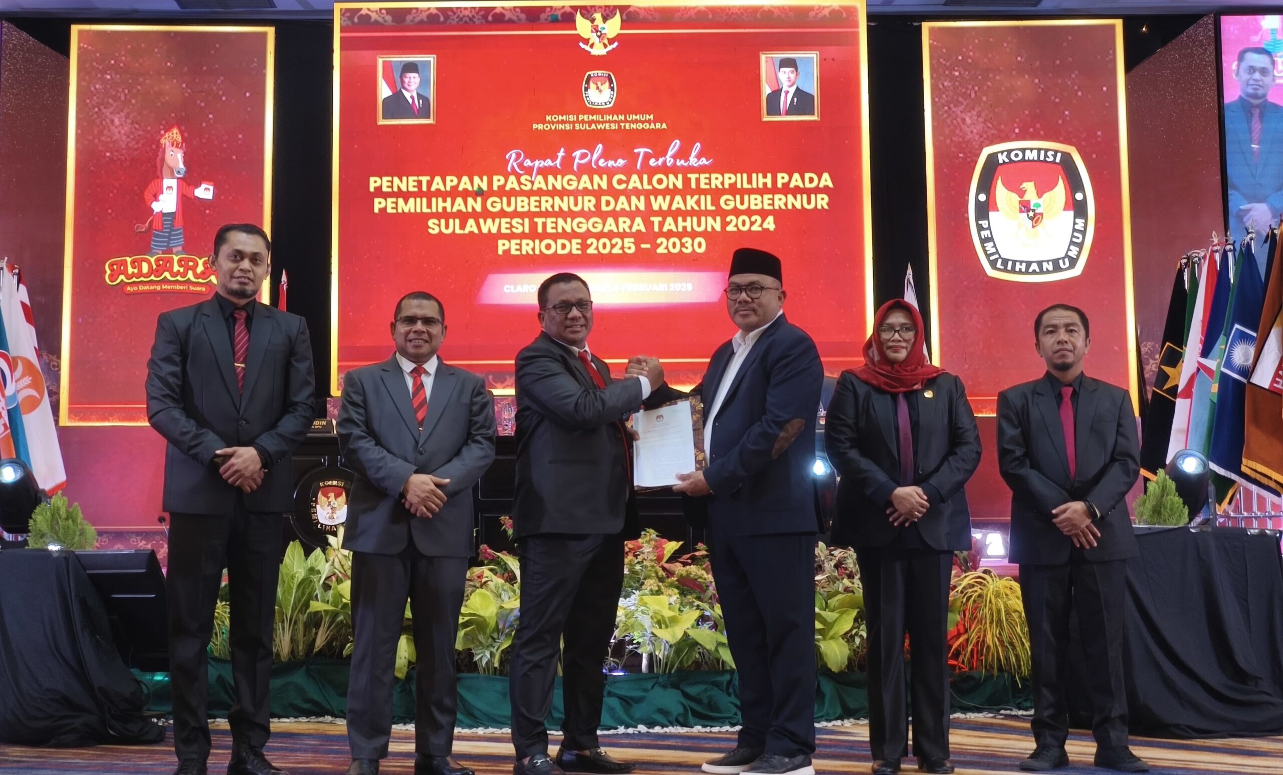 KPU Sultra Tetapkan Andi Sumangerukka-Hugua sebagai Gubernur dan Wakil Gubernur Terpilih 3 IMG 20250207 WA0044 scaled