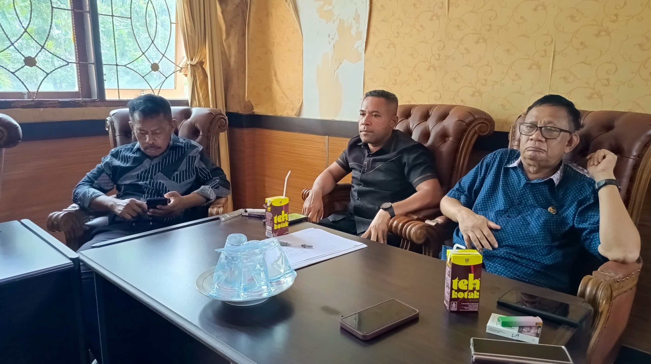 DPRD Kota Kendari Laksanakan Studi Banding ke DPRD Konsel: Perkuat Pengawasan Alih Fungsi Lahan 3 IMG 20250213 WA0043 scaled
