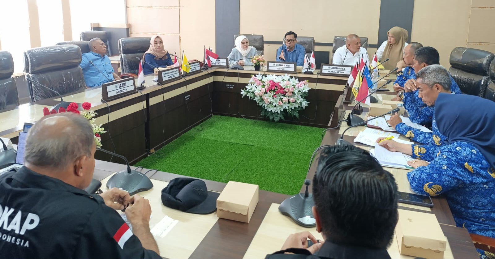 Gelar RDP, DPRD Kota Kendari Sebut LC Michelin Kenakan Seragam Sekolah adalah Pelanggaran 3 IMG 20250217 WA0028