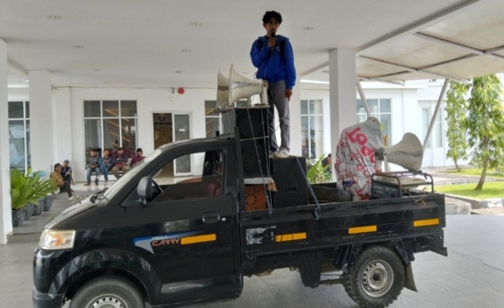 Komisi I DPRD Kota Kendari Terima Aduan PHK Sepihak oleh Koperasi Adi Jaya Lestari 2 IMG 20250226 141625