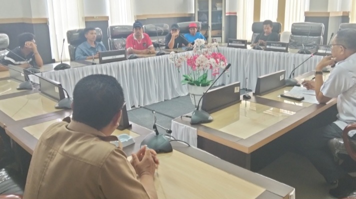 Komisi I DPRD Kota Kendari Terima Aduan PHK Sepihak oleh Koperasi Adi Jaya Lestari 3 IMG 20250226 141824