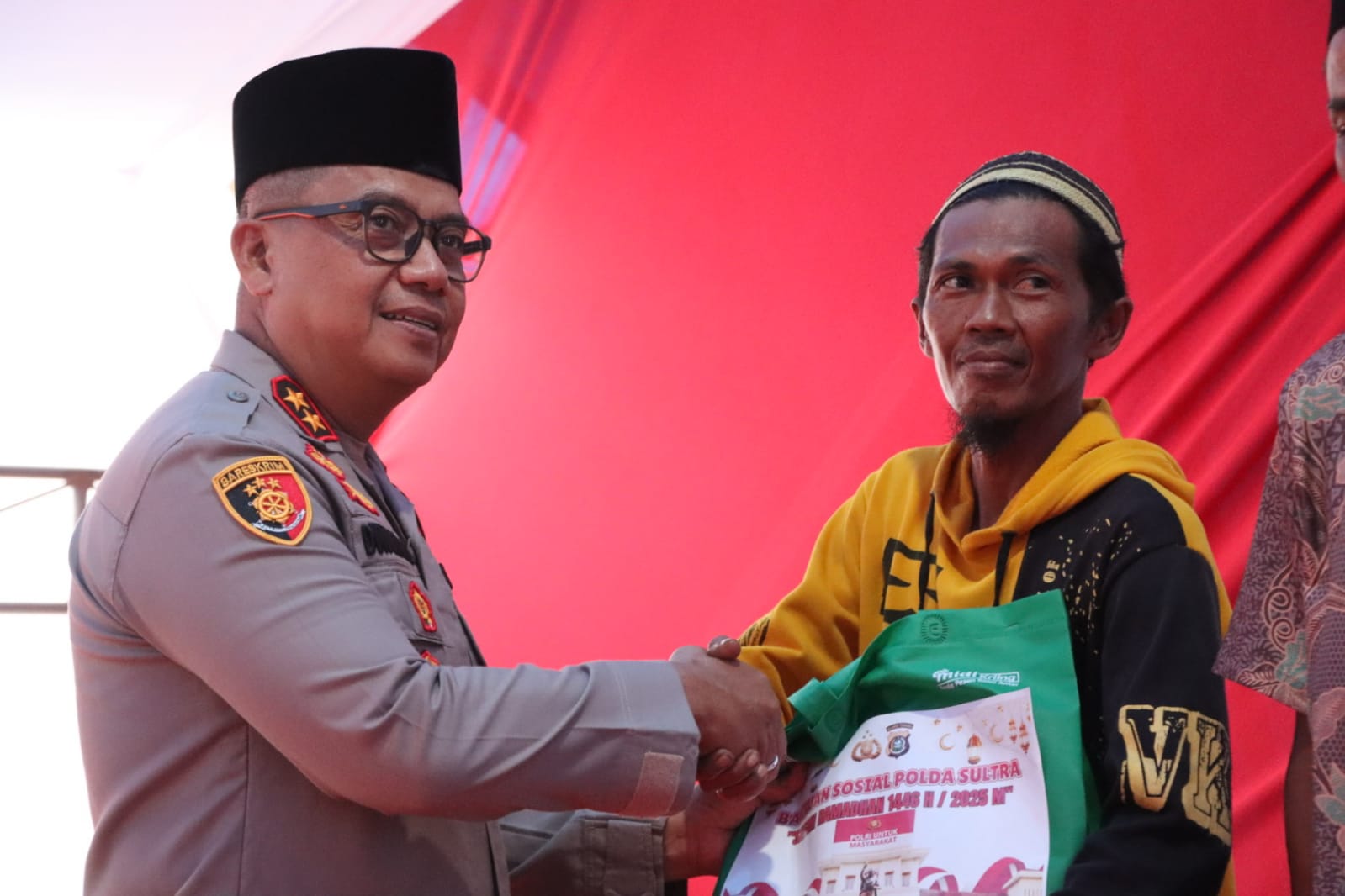Bupati Konut Apresiasi Safari Ramadan Kapolda Sultra, Komitmen Perkuat Sinergi dan Dukungan Kamtibmas 4 IMG 20250326 WA0015