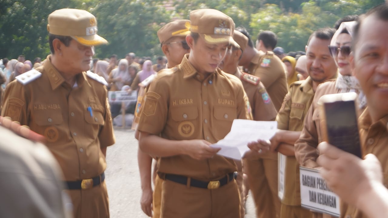 Sidak Perdana Usai Lebaran, Bupati Konut Copot Kabid Disiplin yang Absen Upacara 2 IMG 20250408 WA0080
