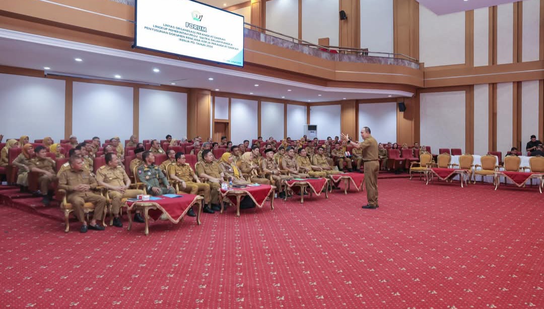 Buka Forum Lintas Perangkat Daerah, Gubernur Sultra: Dorong Penyusunan Renja 2026 yang Terukur, dan Terpadu 2 FB IMG 1746937946043
