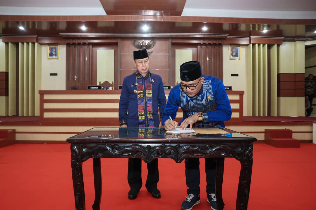 Paripurna RPJMD Sultra, Kolaborasi Eksekutif-Legislatif Menuju Daerah yang Sejahtera 3 FB IMG 1747362106939