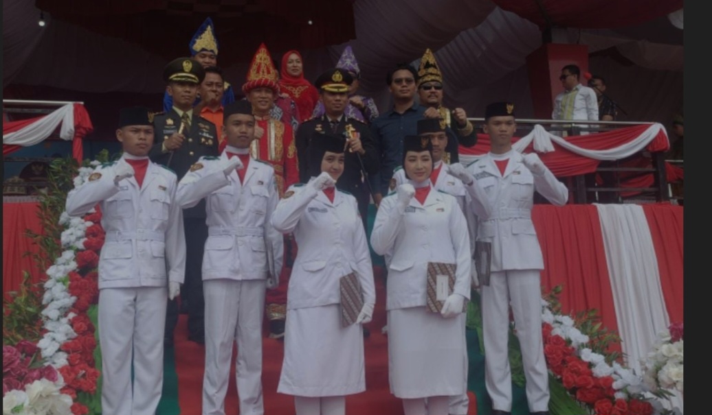 Pimpin Upacara Hardiknas 2025, Bupati Ikbar: Pendidikan Berkualitas Harus Dirasakan Semua Anak Bangsa 4 Screenshot 20250503 072431 Samsung Internet