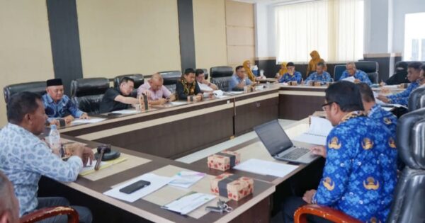 Bapemperda DPRD Kota Kendari Bahas Ranperda Perangkat Daerah, Targetkan Birokrasi yang Efisien dan Responsif 3 FB IMG 1750399857605