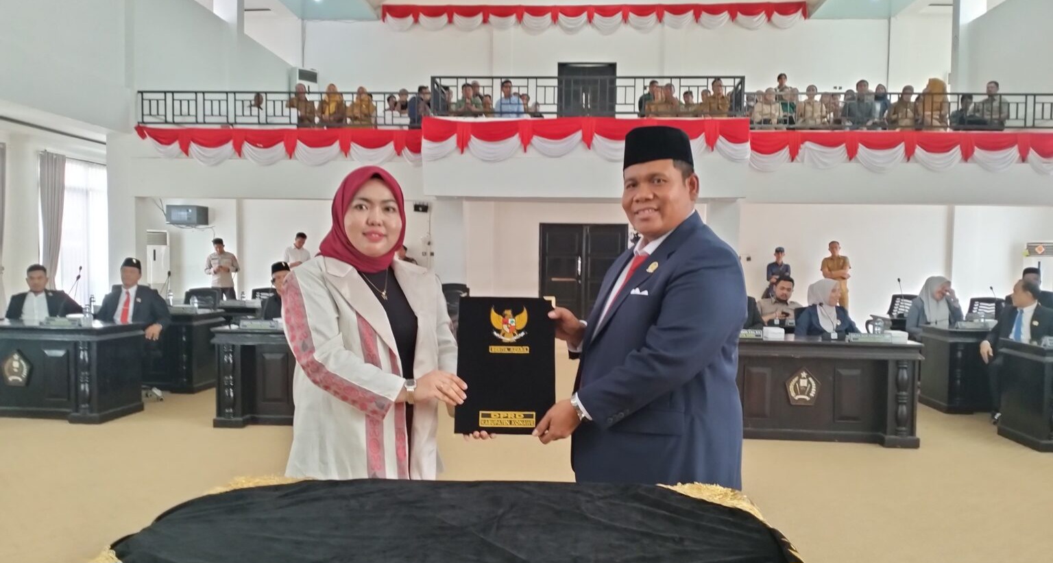 Paripurna DPRD Konawe Resmikan Yusran-Syamsul, Transisi Kepemimpinan Menuju Era Baru 2025-2030 2 IMG 20250113 WA0099 1536x1157 1