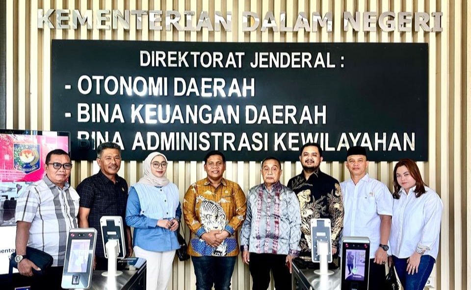 DPRD Konawe Lobi Pusat, Nasib Ribuan Honorer Dibawa ke Meja KemenPAN-RB dan Kemendagri 2 IMG 20250111 141104