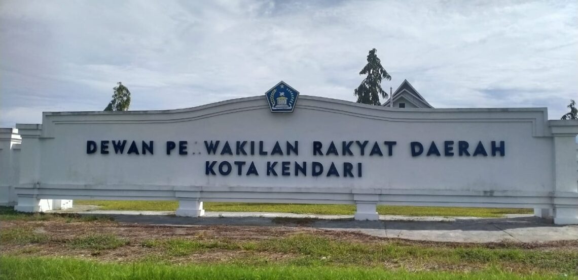 Call Center 112 Tuai Apresiasi, DPRD Kota Kendari Nilai Kinerja Pemkot Makin Responsif 3 WhatsApp Image 2025 02 16 at 11.24.56 1140x570 1