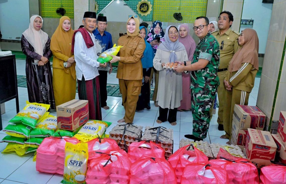 Wali Kota Kendari Turun ke Lokasi Banjir, Siska: Pemerintah Harus Hadir di Tengah Warga 2 IMG 20260511 WA0326 1140x844 1