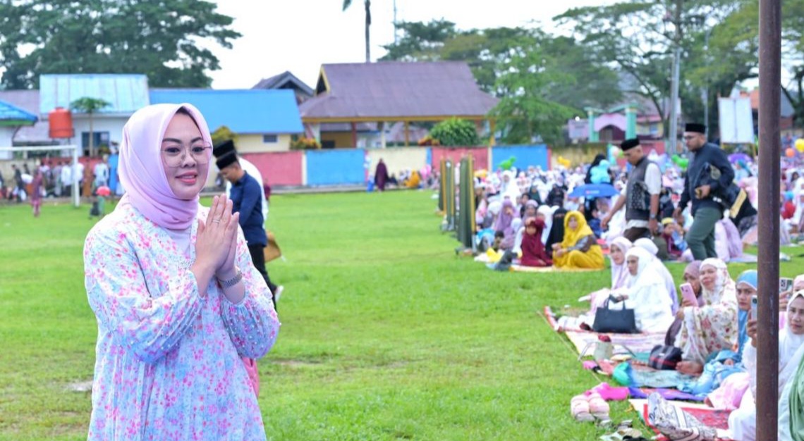Ribuan Warga Salat Id di Puuwatu, Siska Ajak Perkuat Solidaritas Lewat Kurban 2 da98d2aa d9a9 4cce a360 522d8ceff3c3 1140x1031 1
