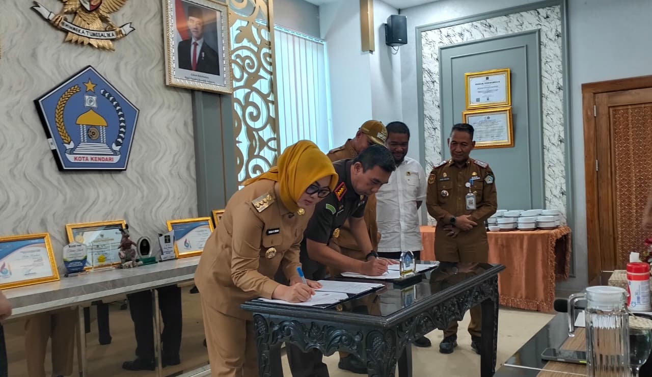 Pemkot Kendari dan Kejari Teken MoU, Siska: Pelanggaran Tetap Diproses Hukum 3 IMG 20260727 WA0075