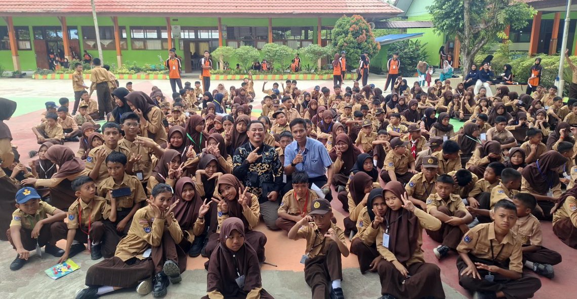 Pemkot Kendari Perkuat Literasi Digital Pelajar, Batasi Akses Medsos Anak di Bawah 16 Tahun 3 c2d15f41 7e21 4658 b77a 539bd01a201f 1140x642 1